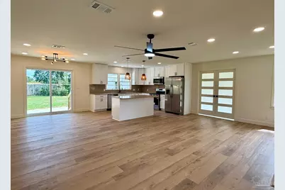 1800 N Baylen St, Pensacola, FL 32501 - Photo 25