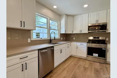 1800 N Baylen St, Pensacola, FL 32501 - Photo 35