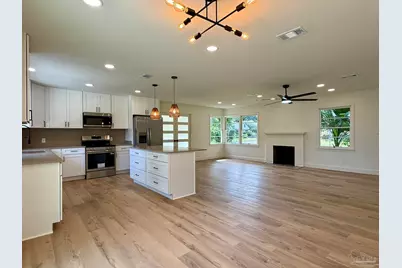 1800 N Baylen St, Pensacola, FL 32501 - Photo 39