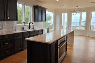 483 Deer Point Dr, Gulf Breeze, FL 32561 - Photo 3