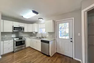 5430 Jenny Cir, Pace, FL 32571 - Photo 5