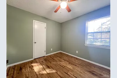 5430 Jenny Cir, Pace, FL 32571 - Photo 9