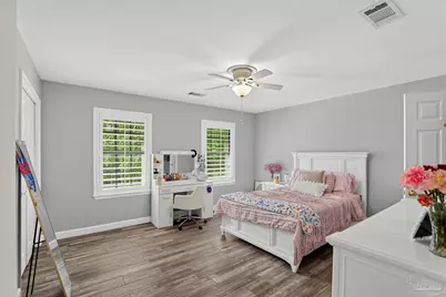 1834 W Smugglers Cove Dr, Gulf Breeze, FL 32563 - Photo 21