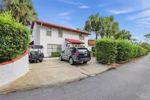 1834 W Smugglers Cove Dr, Gulf Breeze, FL 32563 - Photo 1