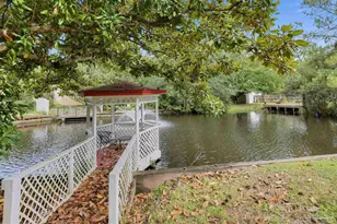 1834 W Smugglers Cove Dr, Gulf Breeze, FL 32563 - Photo 29