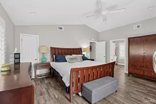1834 W Smugglers Cove Dr, Gulf Breeze, FL 32563 - Photo 23