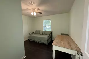 5631 Galvez Rd, Pensacola, FL 32507 - Photo 17