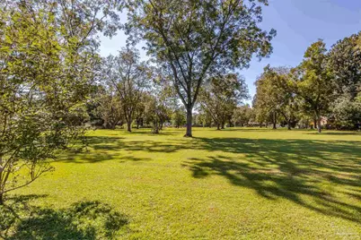 9820 Bridlewood Rd, Pensacola, FL 32526 - Photo 7