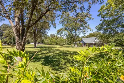 9820 Bridlewood Rd, Pensacola, FL 32526 - Photo 11