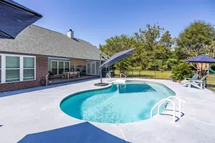 9820 Bridlewood Rd, Pensacola, FL 32526 - Photo 17