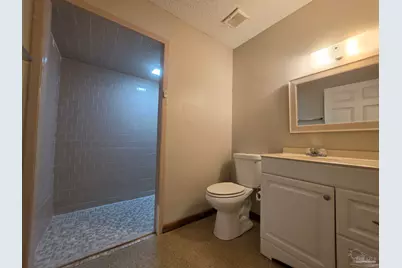 2014 Woodbury Dr, Cantonment, FL 32533 - Photo 9