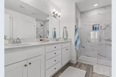 16104 Innerarity Pt Rd, Pensacola, FL 32507 - Photo 5