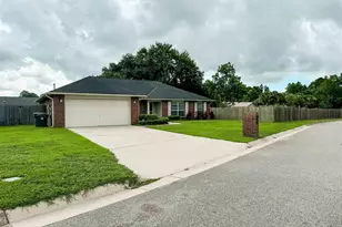1240 Benning Pl, Pensacola, FL 32506 - Photo 3