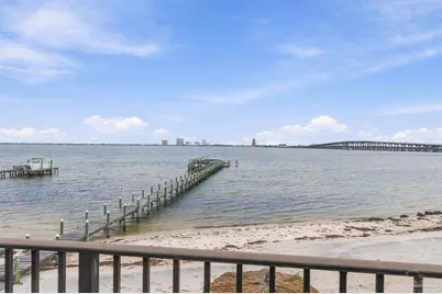 1191 Gulf Breeze Pkwy, Gulf Breeze, FL 32561 - Photo 11
