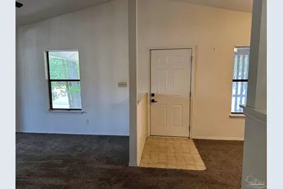7171 N 9th Ave #B12, Pensacola, FL 32504 - Photo 5
