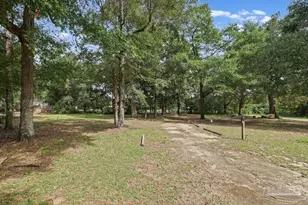 2040 E Roberts Rd, Pensacola, FL 32534 - Photo 9