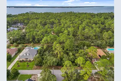 16560 Innerarity Pt Rd, Pensacola, FL 32507 - Photo 7