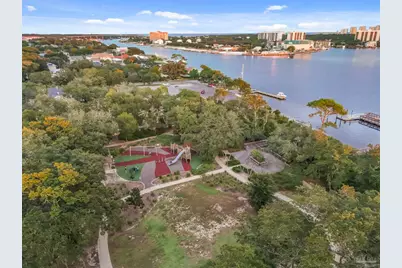 16560 Innerarity Pt Rd, Pensacola, FL 32507 - Photo 17