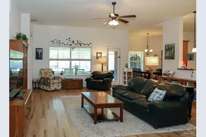 2247 Smallwood Dr, Navarre, FL 32566 - Photo 3