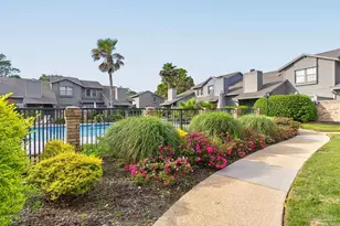 389 Clubhouse Dr, Gulf Shores, AL 36542 - Photo 41