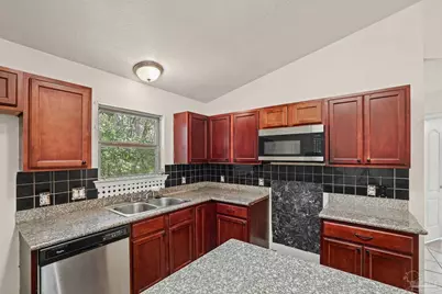 1344 Longbranch Dr, Cantonment, FL 32533 - Photo 9