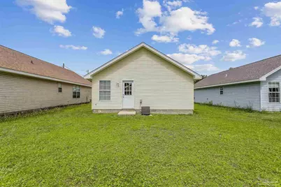 8410 Jarmen Ln, Pensacola, FL 32534 - Photo 11