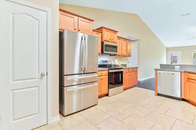 750 Mohegan Cir, Cantonment, FL 32533 - Photo 19