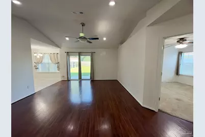 2464 Gulf Breeze Ave, Pensacola, FL 32507 - Photo 5