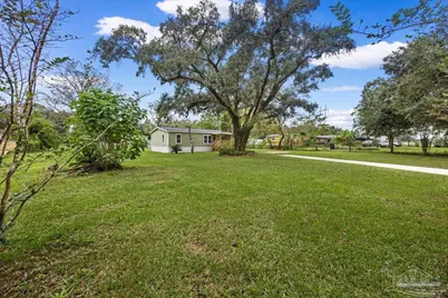 4945 Helton Ln, Pensacola, FL 32526 - Photo 3
