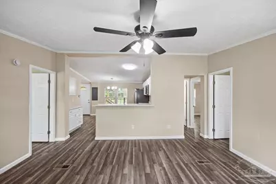 4945 Helton Ln, Pensacola, FL 32526 - Photo 13