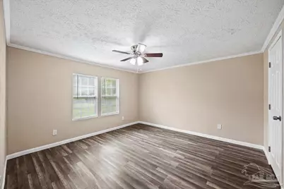 4945 Helton Ln, Pensacola, FL 32526 - Photo 19