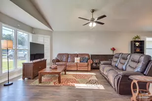10566 Senegal Dr, Pensacola, FL 32534 - Photo 3