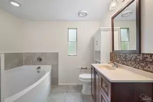 6622 Frank Reeder Rd, Pensacola, FL 32526 - Photo 19