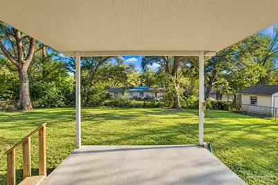 913 Lagoon Dr, Pensacola, FL 32505 - Photo 9
