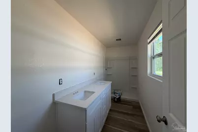 3272 Damon Dr, Milton, FL 32583 - Photo 11
