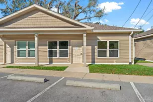 2425 E Johnson Ave, Pensacola, FL 32514 - Photo 1