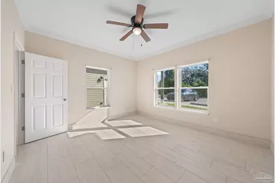2425 E Johnson Ave #C, Pensacola, FL 32514 - Photo 13