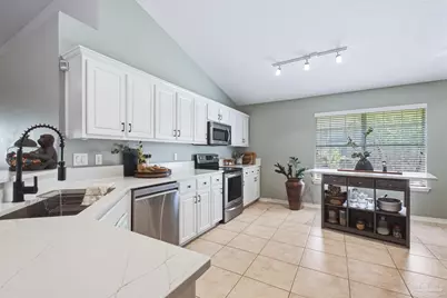 2712 Shoni Dr, Navarre, FL 32566 - Photo 5