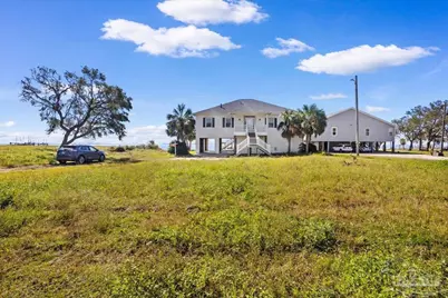 4881 Soundside Dr, Gulf Breeze, FL 32563 - Photo 5