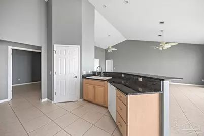 4881 Soundside Dr, Gulf Breeze, FL 32563 - Photo 17