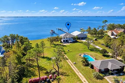 4881 Soundside Dr, Gulf Breeze, FL 32563 - Photo 71