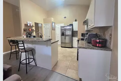 6347 Mers Ln, Pensacola, FL 32526 - Photo 5