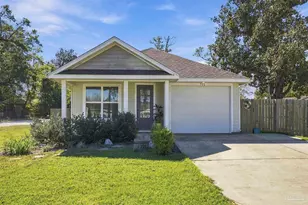 701 W Avery St, Pensacola, FL 32501 - Photo 1