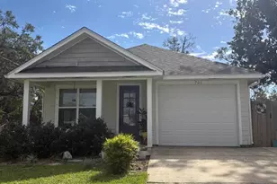 701 W Avery St, Pensacola, FL 32501 - Photo 1