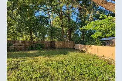 7624 Las Vegas Ln, Pensacola, FL 32534 - Photo 19