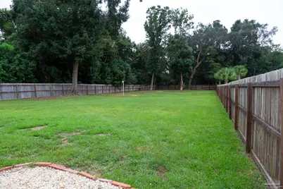 387 Hancock Ln, Pensacola, FL 32503 - Photo 7