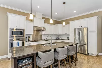 8560 Salt Grass Dr W, Pensacola, FL 32526 - Photo 9