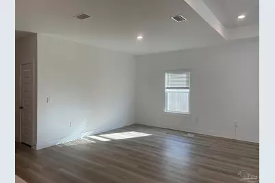 5355 Cornwall Dr, Milton, FL 32583 - Photo 5