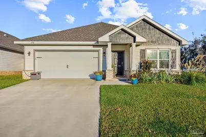 4706 Majestic Palm St, Milton, FL 32571 - Photo 1
