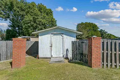 11814 Chanticleer Dr, Pensacola, FL 32507 - Photo 37